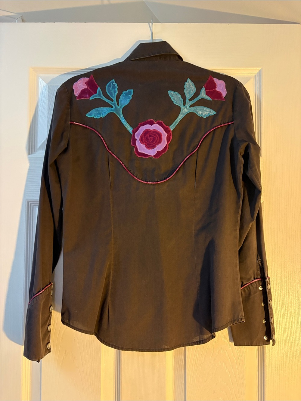 Beautifully Detailed Button Down Shirt - Picture 3 of 5